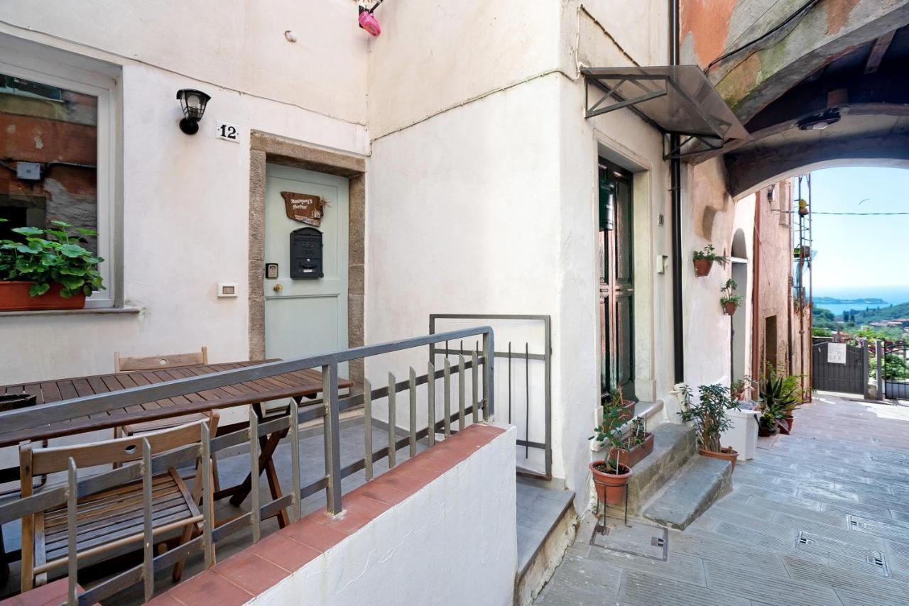 Hemingway'S Shelter Villa La Spezia Exterior photo
